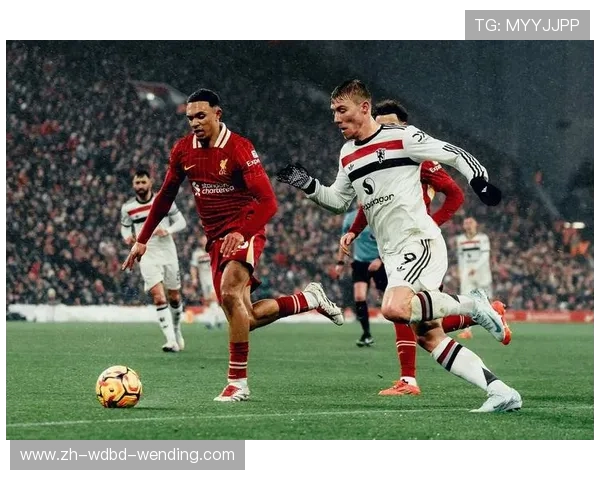 英超与意甲球队风格大对比：进攻与防守的两种哲学